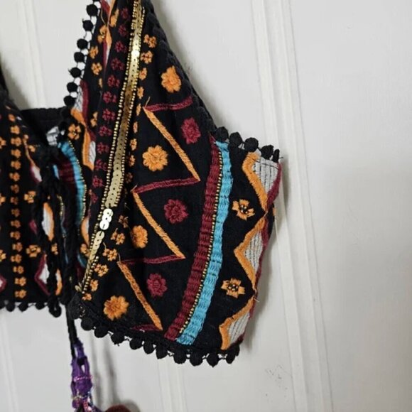 Earthbound Boho Tank Top XL NWT Tribal Beaded Sequin Pompom Tassel Cropped Black - Picture 5 of 10